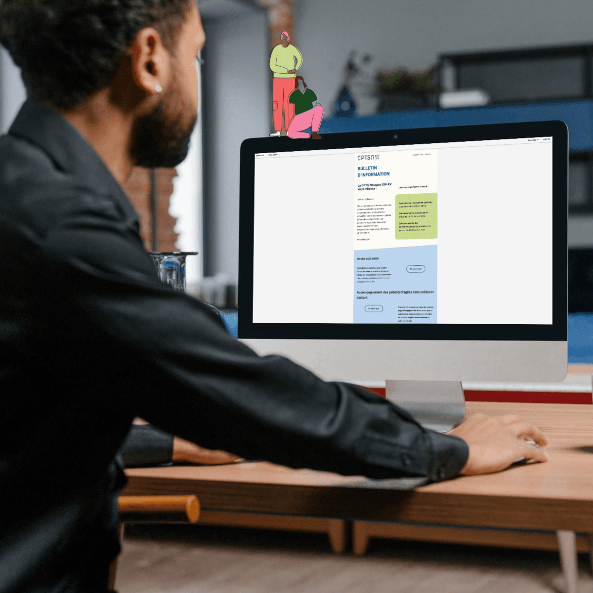 Sur l'image, nous pouvons voir une personne entrain de consulter notre newsletter sur son écran d'ordinateur.